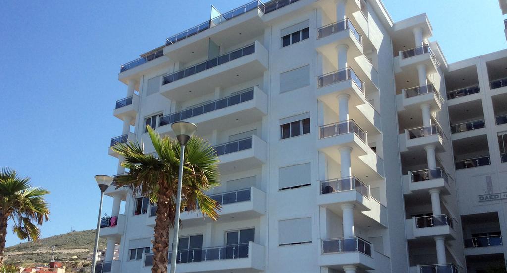 White Residence Luxury Apartments Sarandë Exterior foto