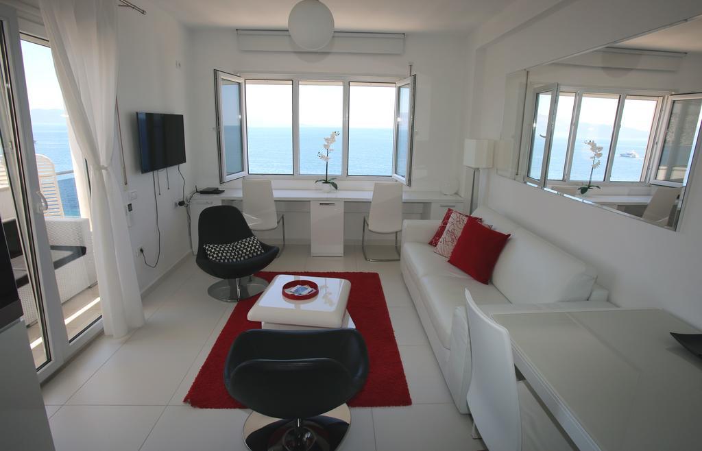 White Residence Luxury Apartments Sarandë Exterior foto
